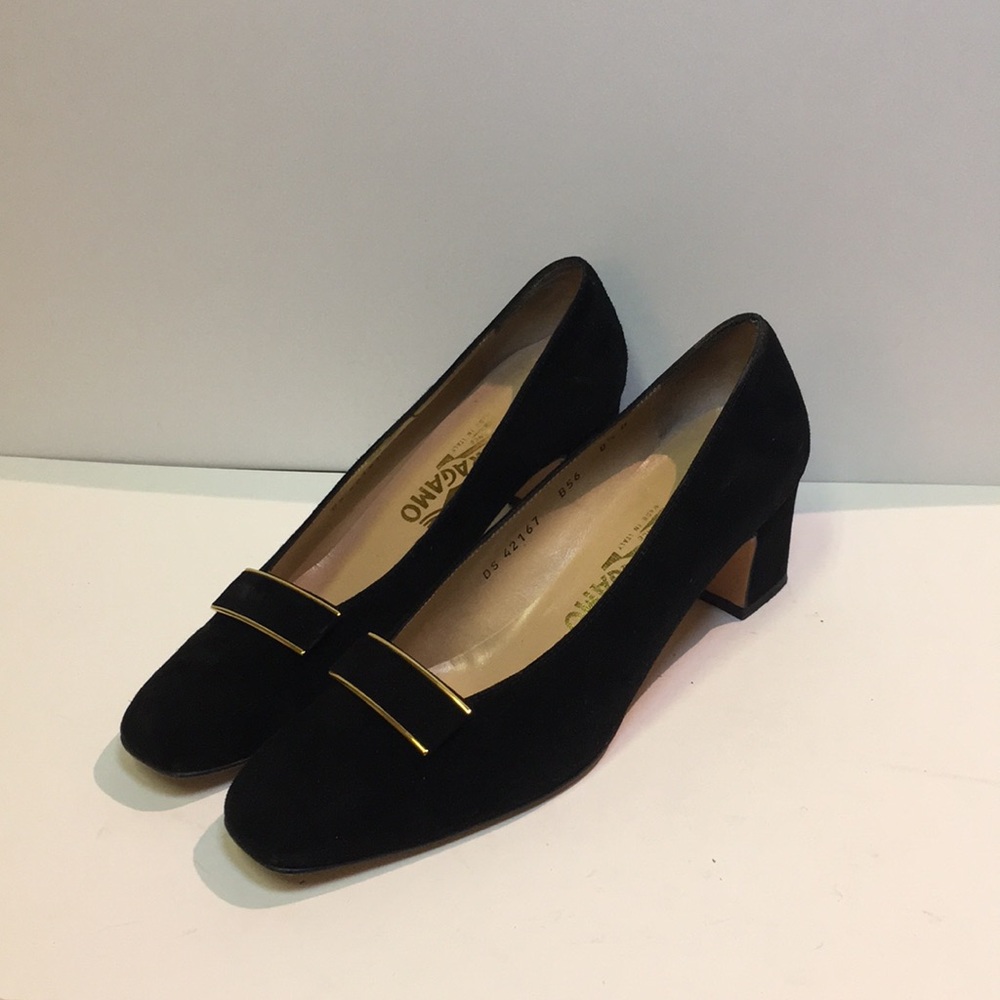 Salvatore Ferragamo vintage velvet pumps